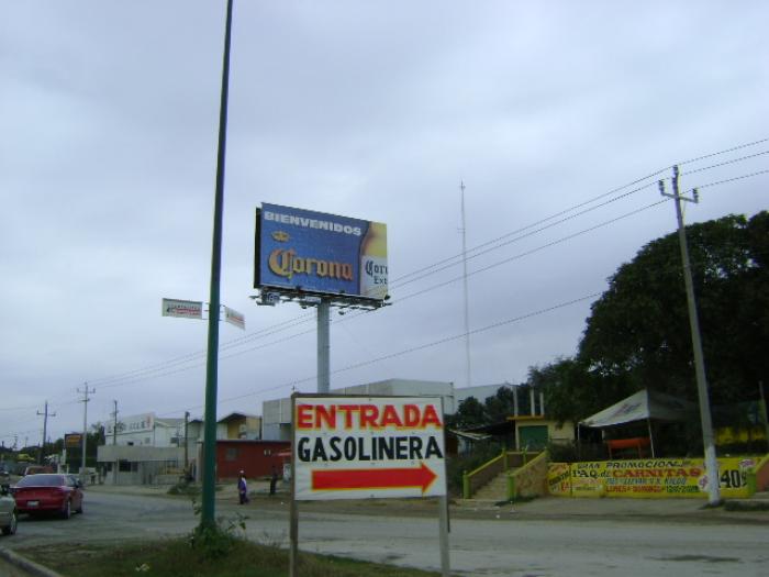 Buscan crear reglamento para anuncios espectaculares en Altamira